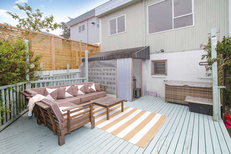 2/118 Ocean View Road Northcote_9