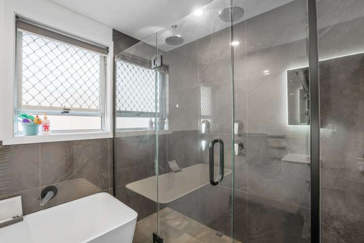 11 De Ville Place Burwood_11