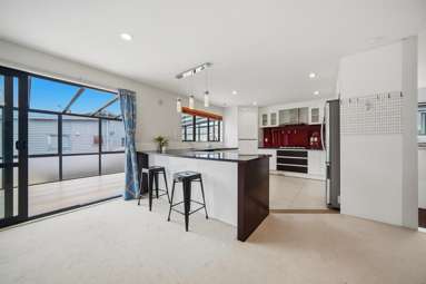 8 Larch Street_2
