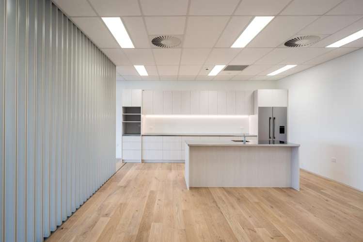 81 The Esplanade Petone_12
