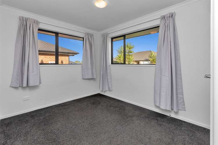 33 Ocean View Rise Ruakaka_12