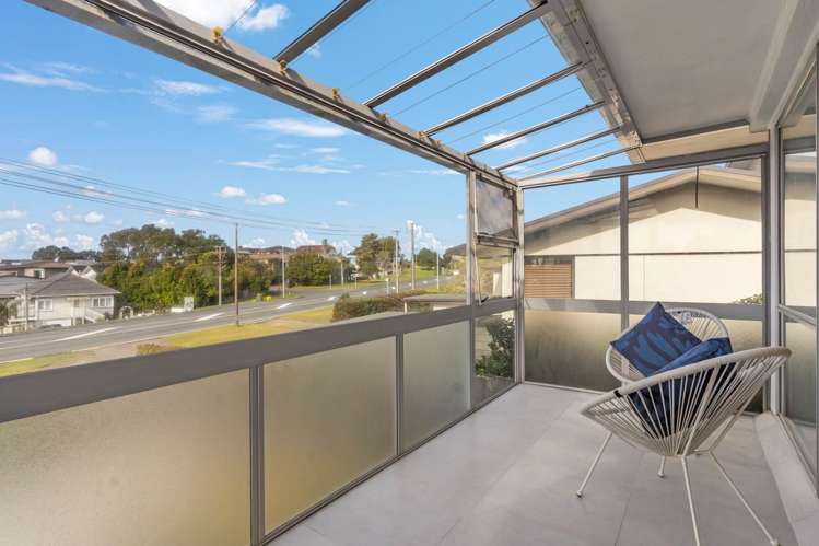 832 East Coast Road Oteha_10