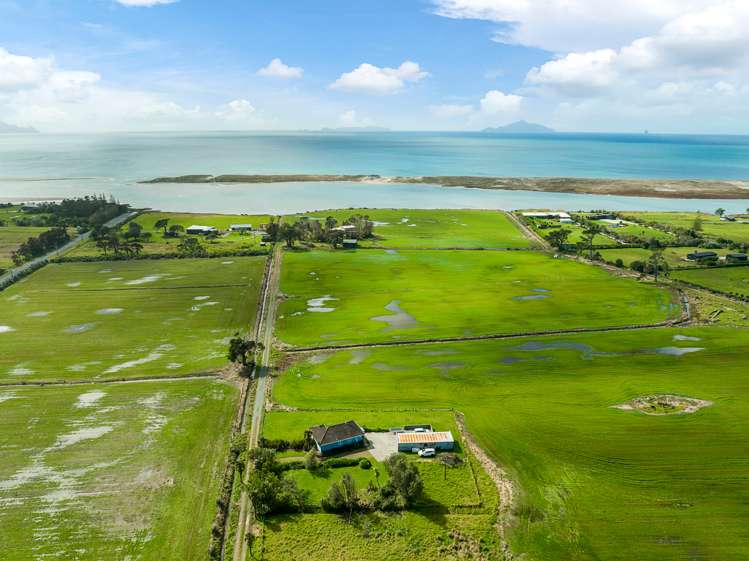 353 Cove Road Waipu_32