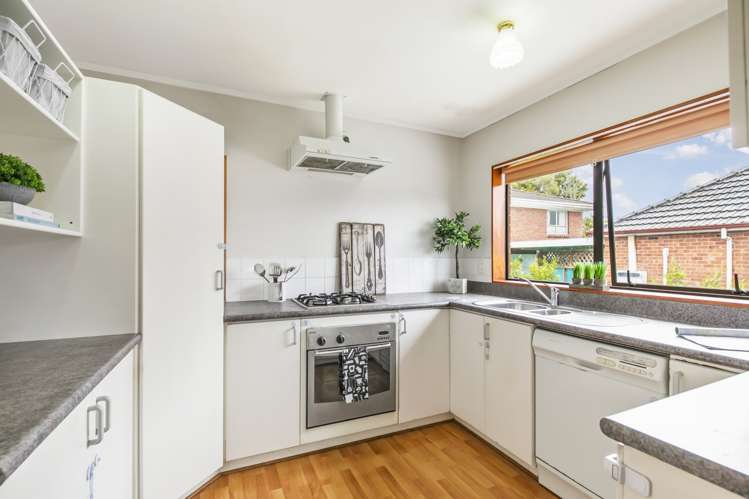 1/51 Hutchinson Avenue New Lynn_4