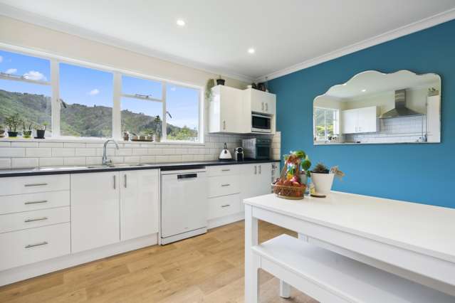 2 Westminster Road Wainuiomata_4