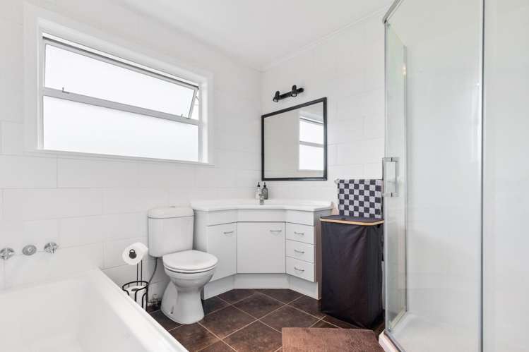 15 Matipo Road Te Atatu Peninsula_16