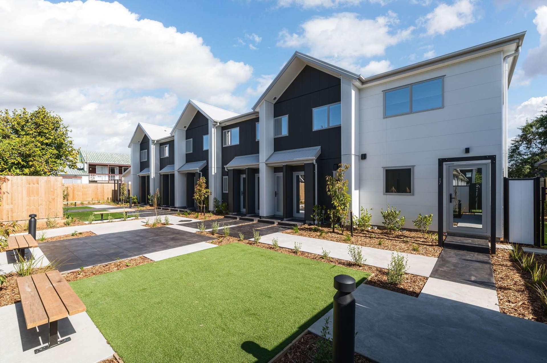 3/17 Winchester Street Merivale_0