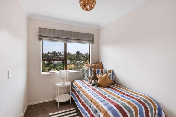 73 Sutherland Road Brookfield_17