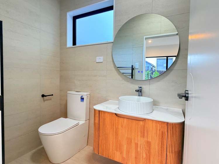 90 Huanui Drive Orewa_10
