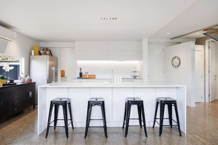 297 Fitzherbert Avenue West End_10