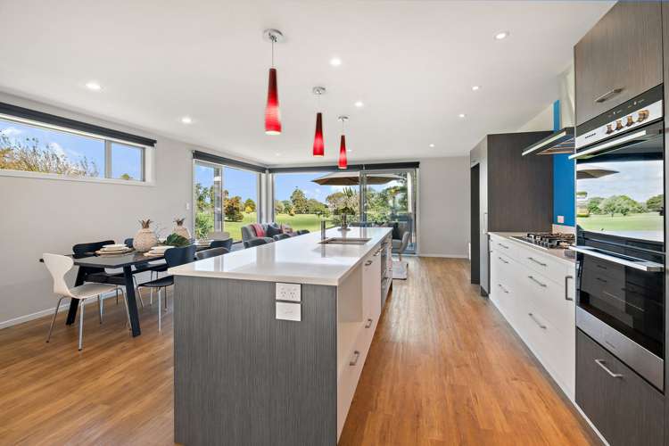 160 Torkar Road Clarks Beach_17