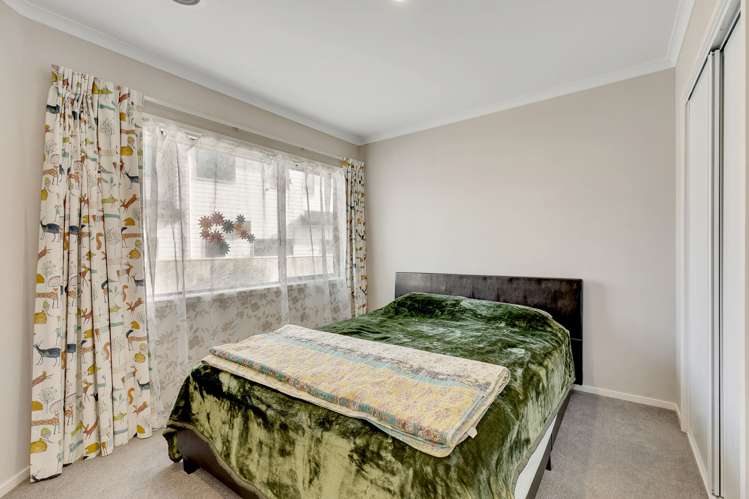 117 Queen Charlotte Drive Aotea_15