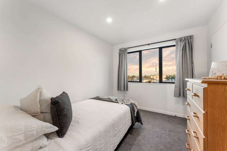 6/3 Abbotleigh Avenue Te Atatu Peninsula_12