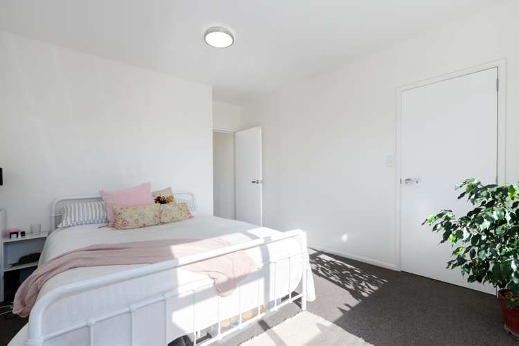 22 Seaview Road Otumoetai_20