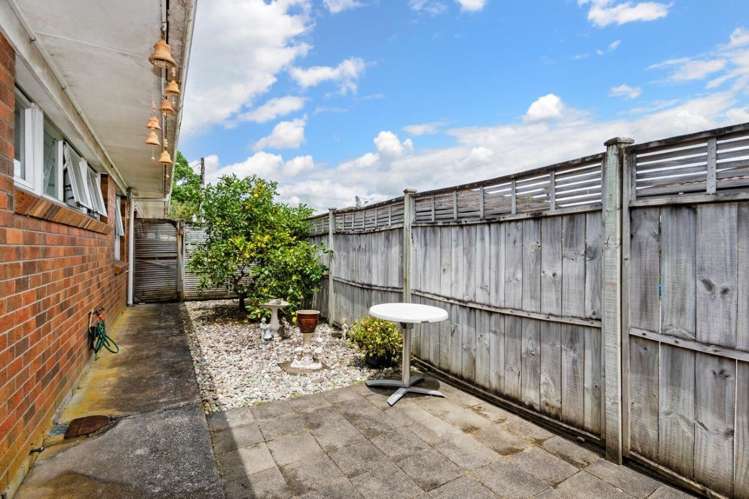 2/5 Brighton Road Kensington_6