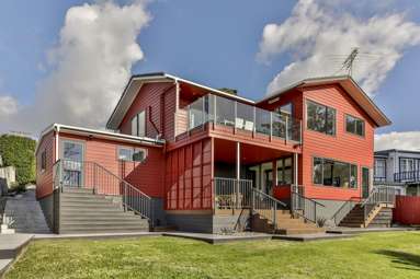 88 Tiroroa Avenue_1