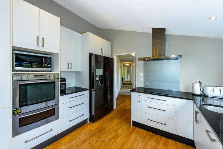 16 Woodbank Street Somerfield_8