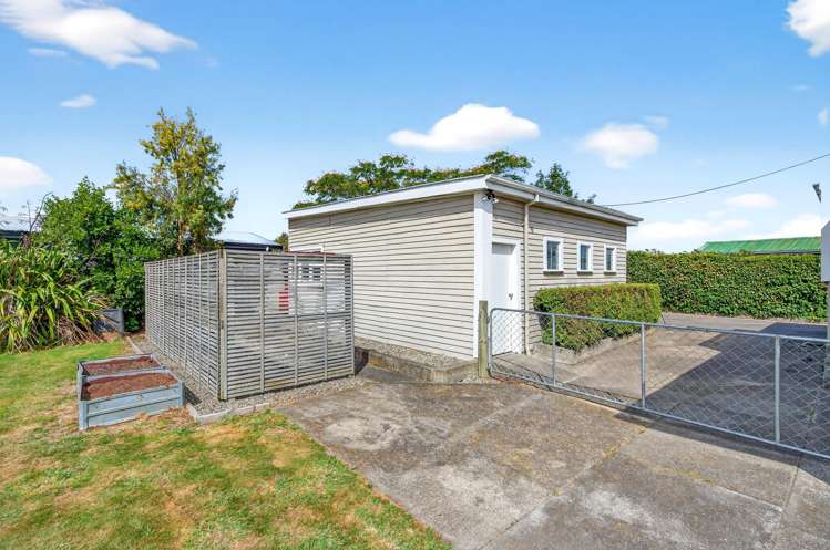 26 Wavell Crescent Lansdowne_20