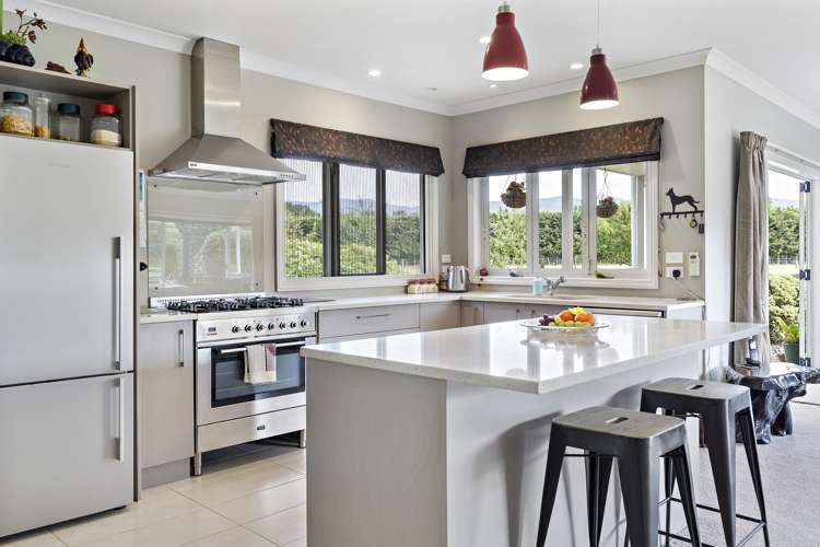 213 Woodside Road Woodside_6