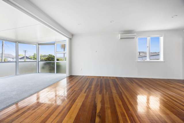 Coastal Charm & Freshly Renovated Space