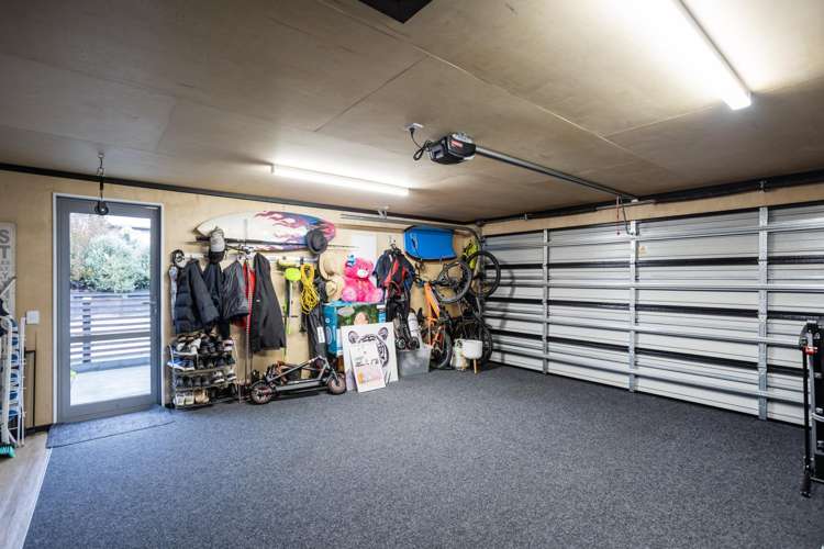 3 Trudi Place Green Island_29