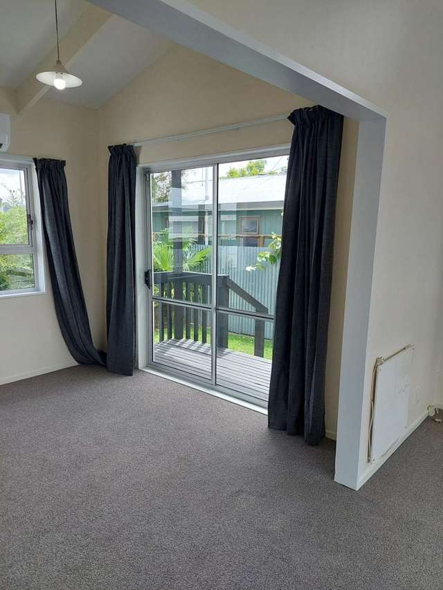 299B Westminster Avenue Tamatea_3