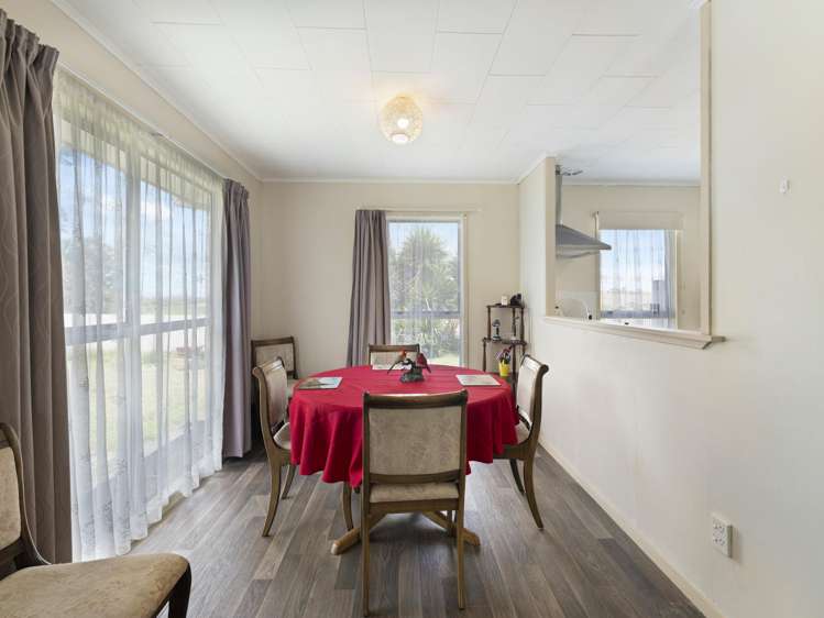 29 Heather Green Avenue Meremere_7