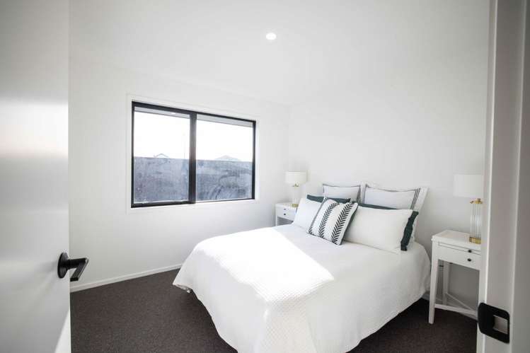 37 Candlesticks Crescent Lincoln_12