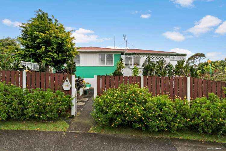 16 Frangipani Avenue Manurewa_1