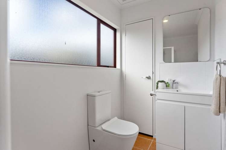 7 Pureora Place Clendon Park_16