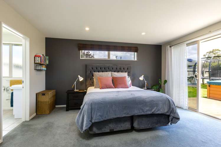 37 Burleigh Road Redwoodtown_17