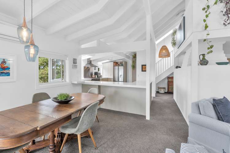 217 Point View Drive East Tamaki Heights_8