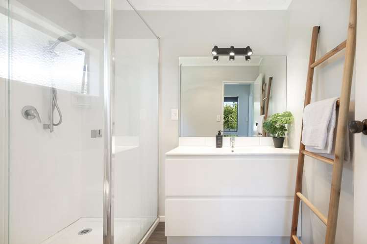18 Dunton Drive Welcome Bay_10