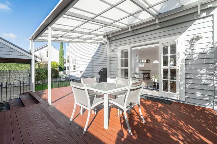 14 Beach Road Northcote Point_10