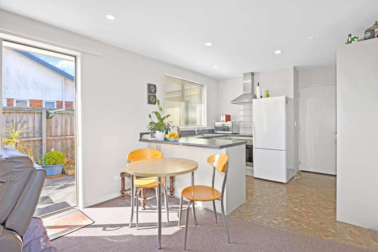 1/160 Breezes Road Wainoni_9