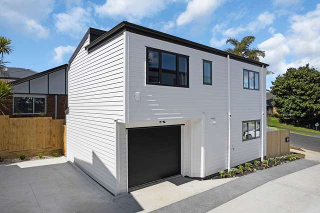 Road Front, Brand-New, 4 Bed Freestanding!