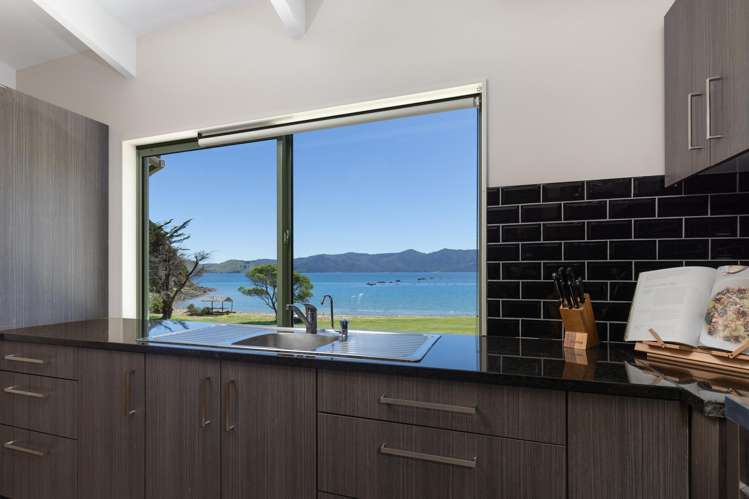 358 St Kilda Road Admiralty Bay_5