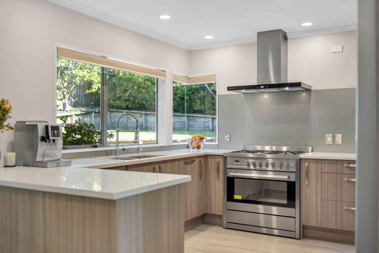 35 Stewart Gibson Place Manurewa_8