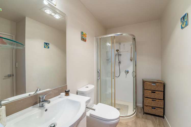 14A Ernest Place Brightwater_11