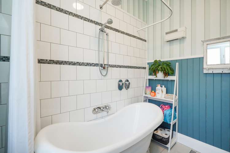 239 Herbert Street Windsor_14