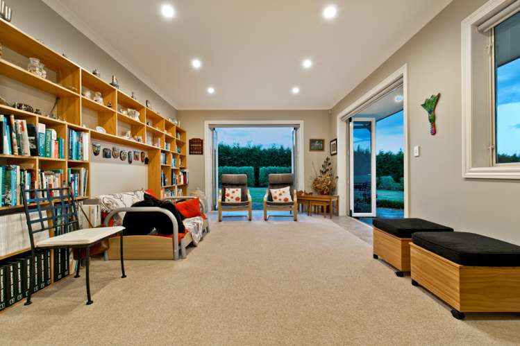 67 Jean Mackay Place Dairy Flat_13