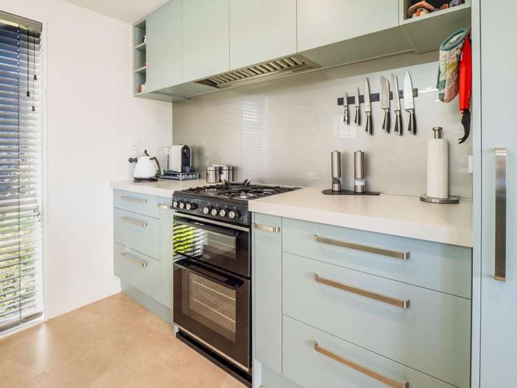 3 Ngaio Grove Robinsons Bay_15