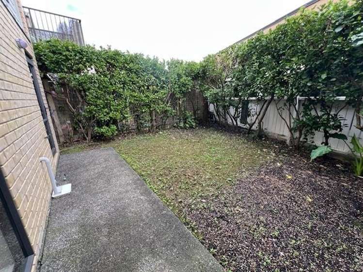 228/172 McLeod Road Te Atatu South_19
