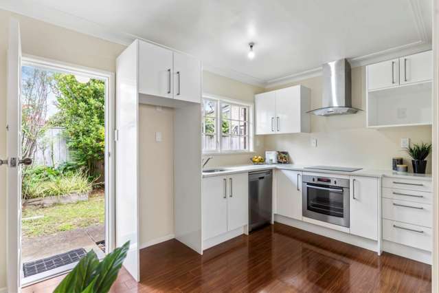 2/113 Clovelly Road Bucklands Beach_2