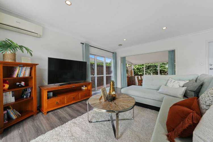 1/29 Gloria Avenue Te Atatu Peninsula_2