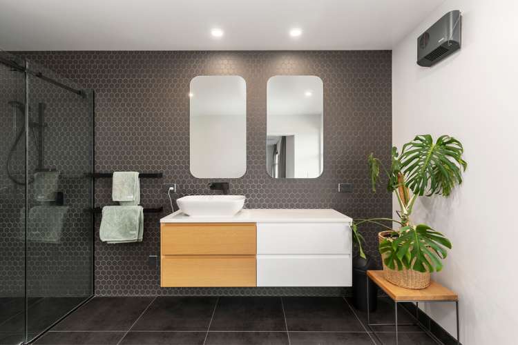 1 Westmere Mews West Melton_10