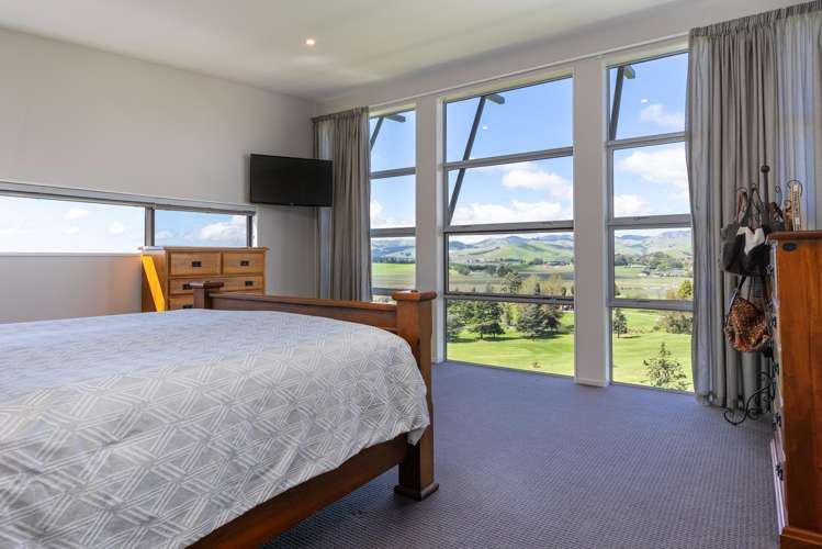 12 Golf View Close Fairhall_5