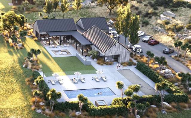 Golf Course and swimming Pool on The Reserve