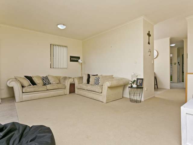 6 Ashurst Lane Greenhithe_3