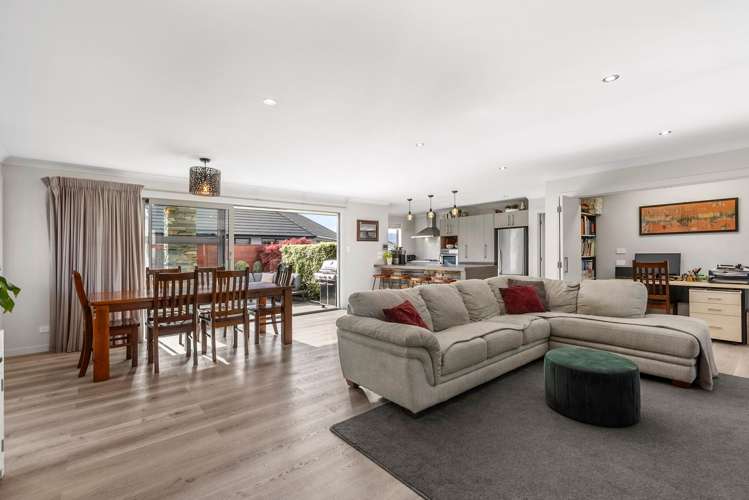 11 Wren Street Albert Town_3